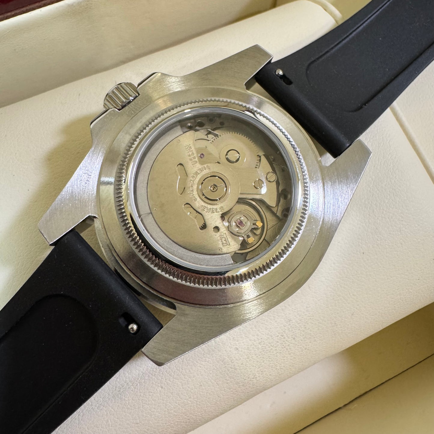 Relax Black Diver Watch - Life Is a Movie