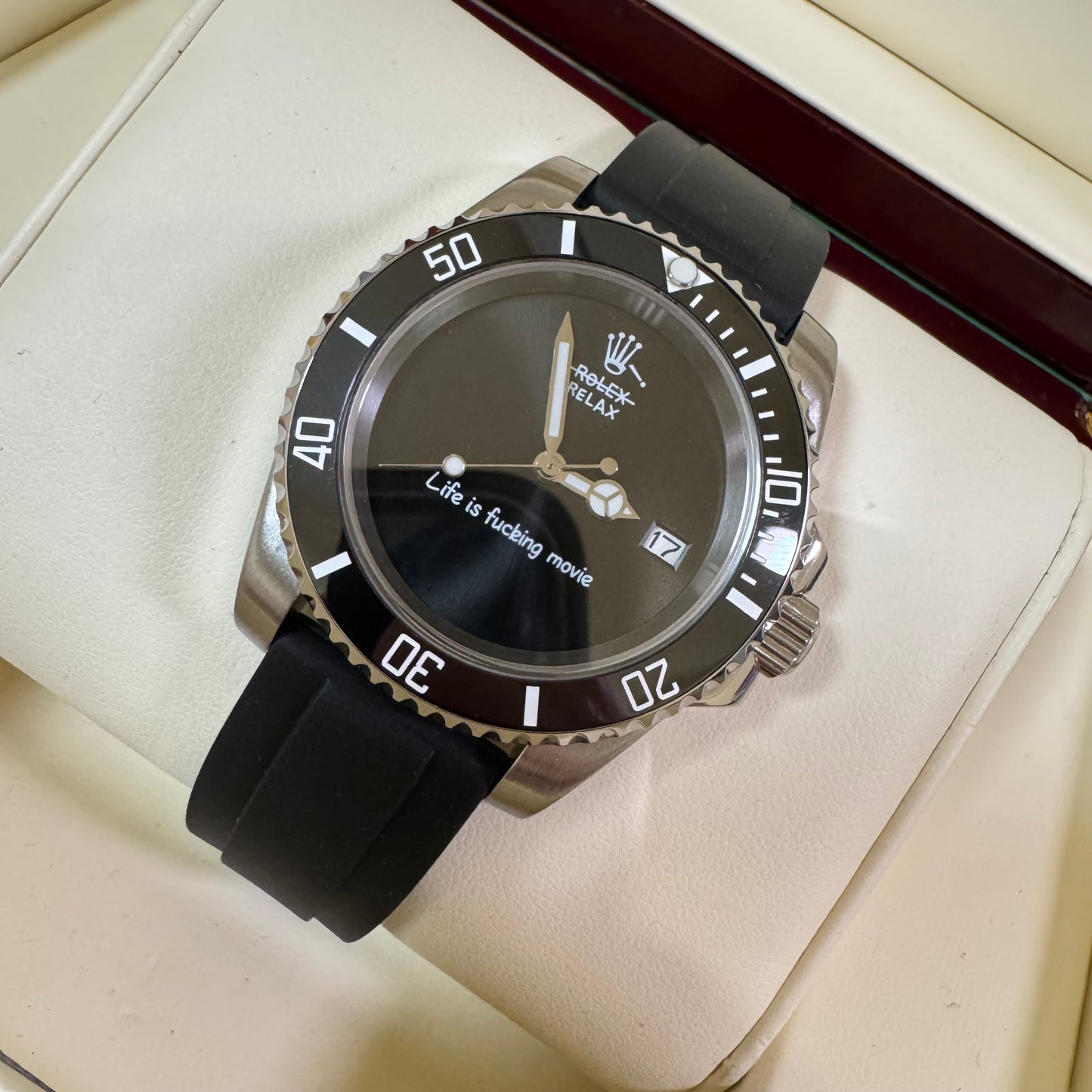Relax Black Diver Watch - Life Is a Movie