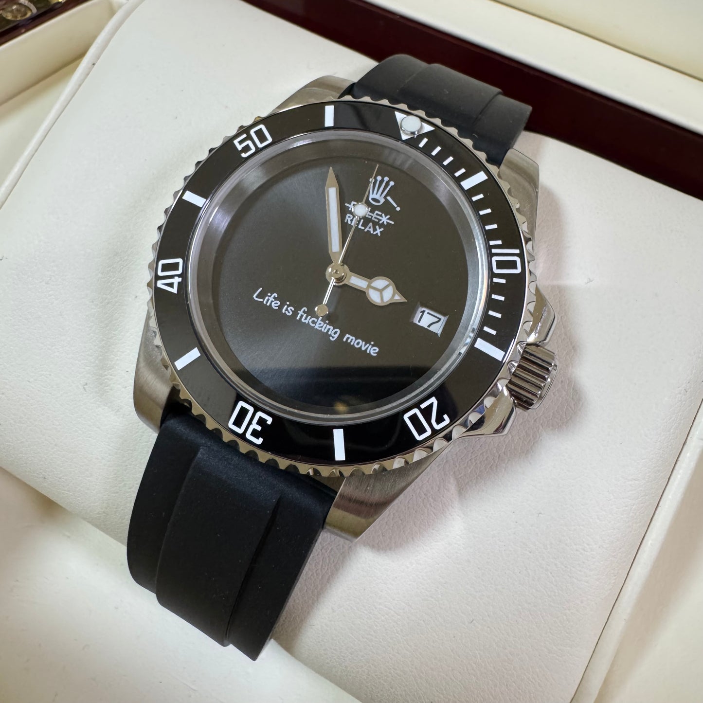 Relax Black Diver Watch - Life Is a Movie